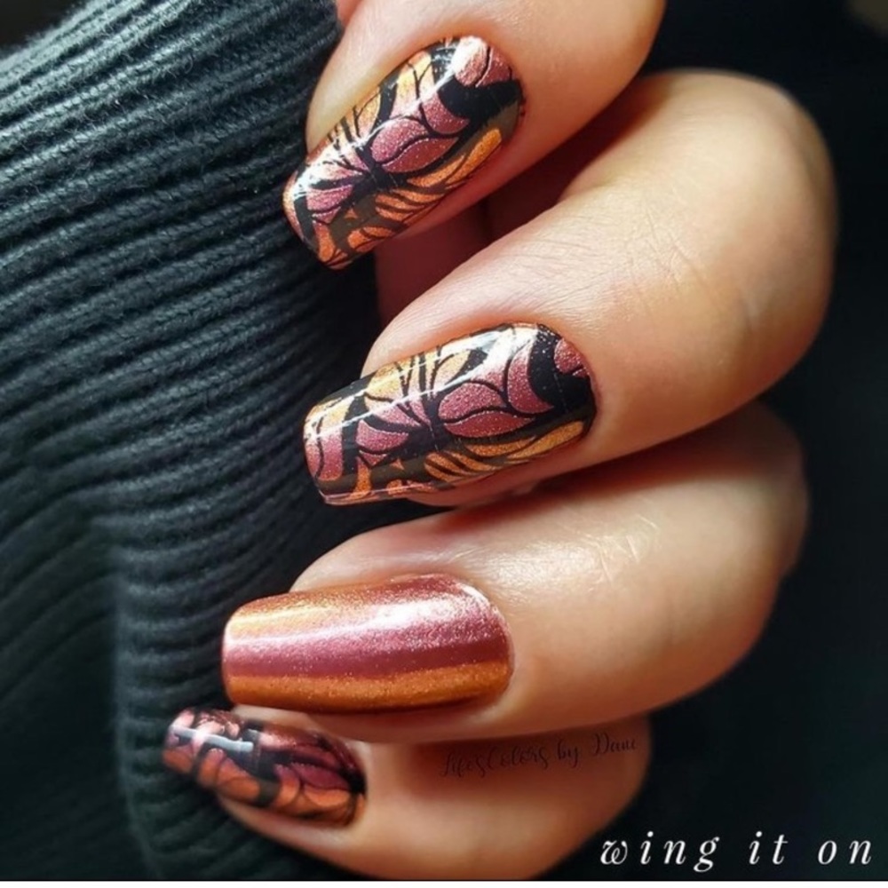 Nwt Color Street nail strips WING IN IT